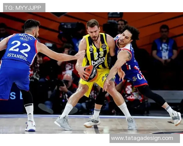 篮球巴塞罗那对决伊斯坦布尔埃菲斯精彩赛事回顾与分析