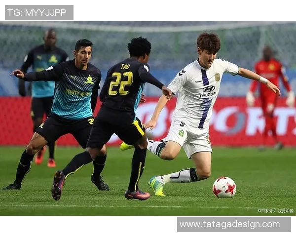 8月15日激战浦项制铁对决全北现代争夺韩国足球联赛冠军荣耀